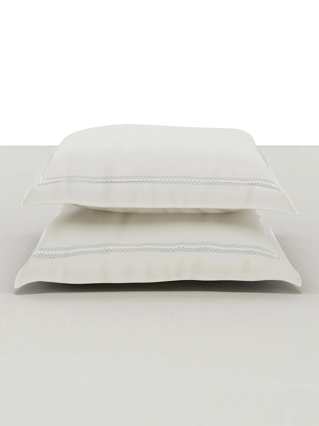 Sansaar Urban Classics Stellar Bright White Plain King Bedsheet 100% Cotton/ 300TC