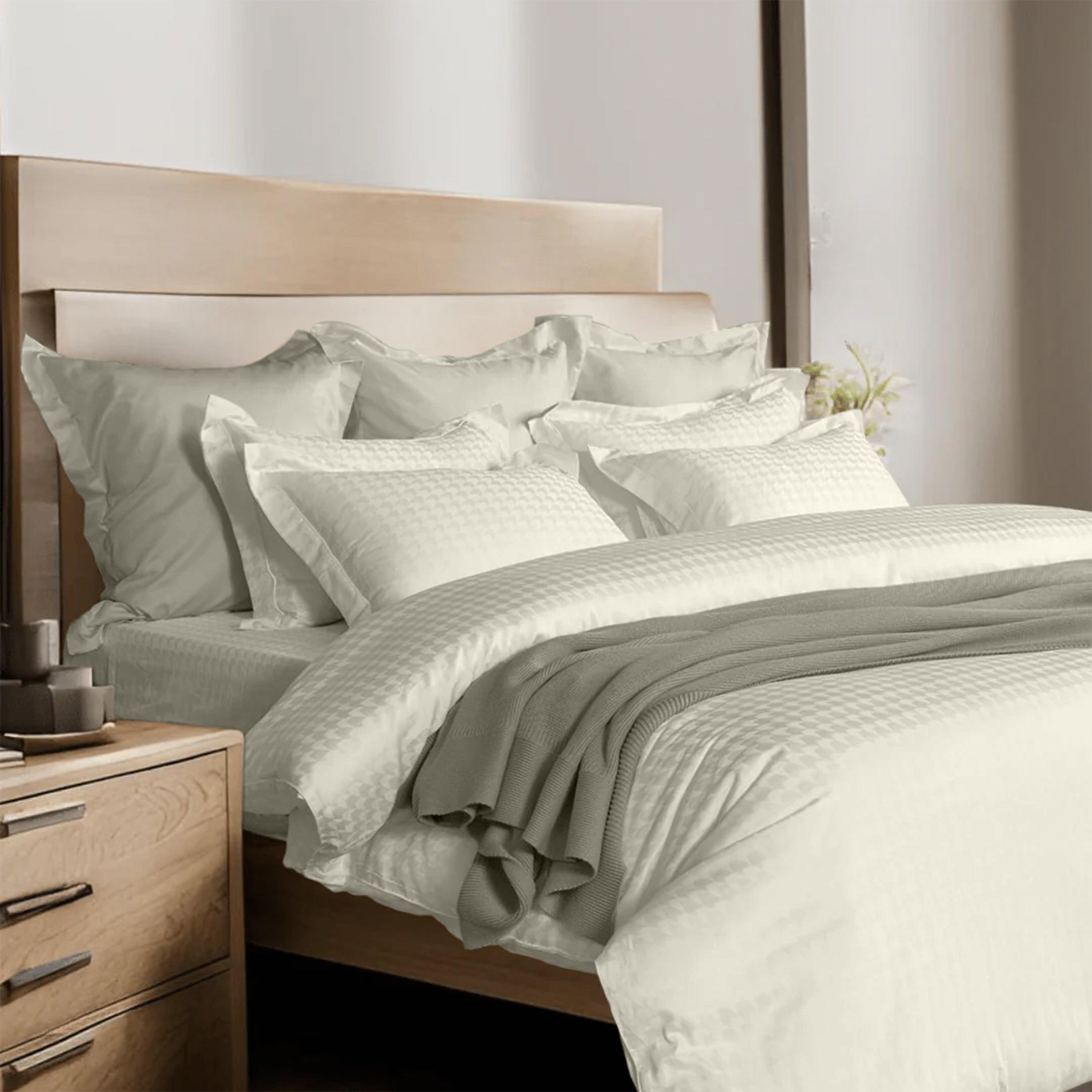 Jacquard King Size Bedsheet Set Ivory White (300 TC) 2Pillow Cover