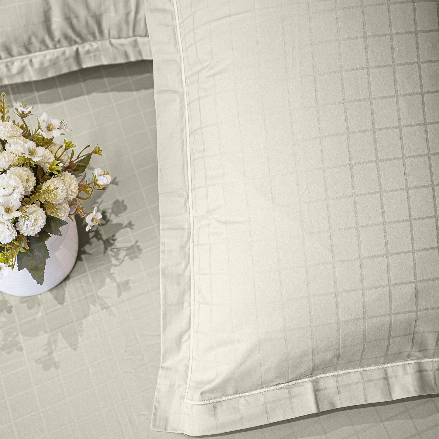 Enera Jacquard Matrix Collection Mystic Pearl Color King Size Bedsheet - enera