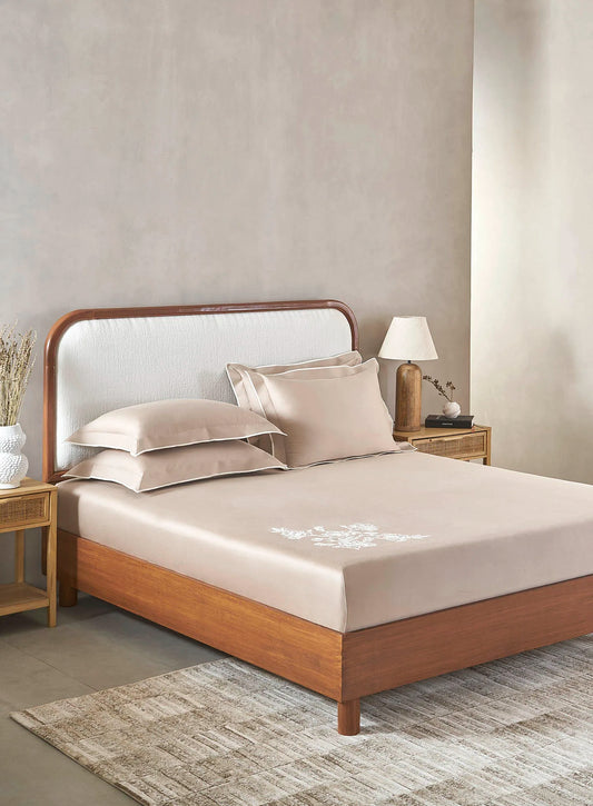 Charm Albury Taube 100% Cotton King Size Bedsheet Set with 2 Pillow Covers