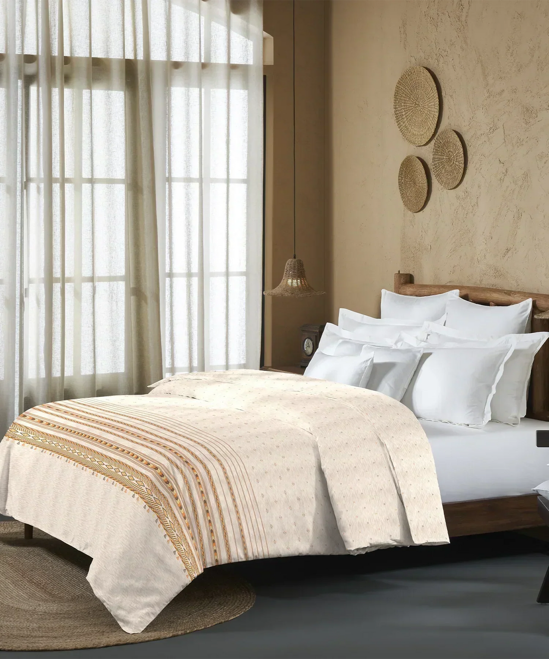 Luxe Bedsheets vs Regular Sheets: Key Differences Explained