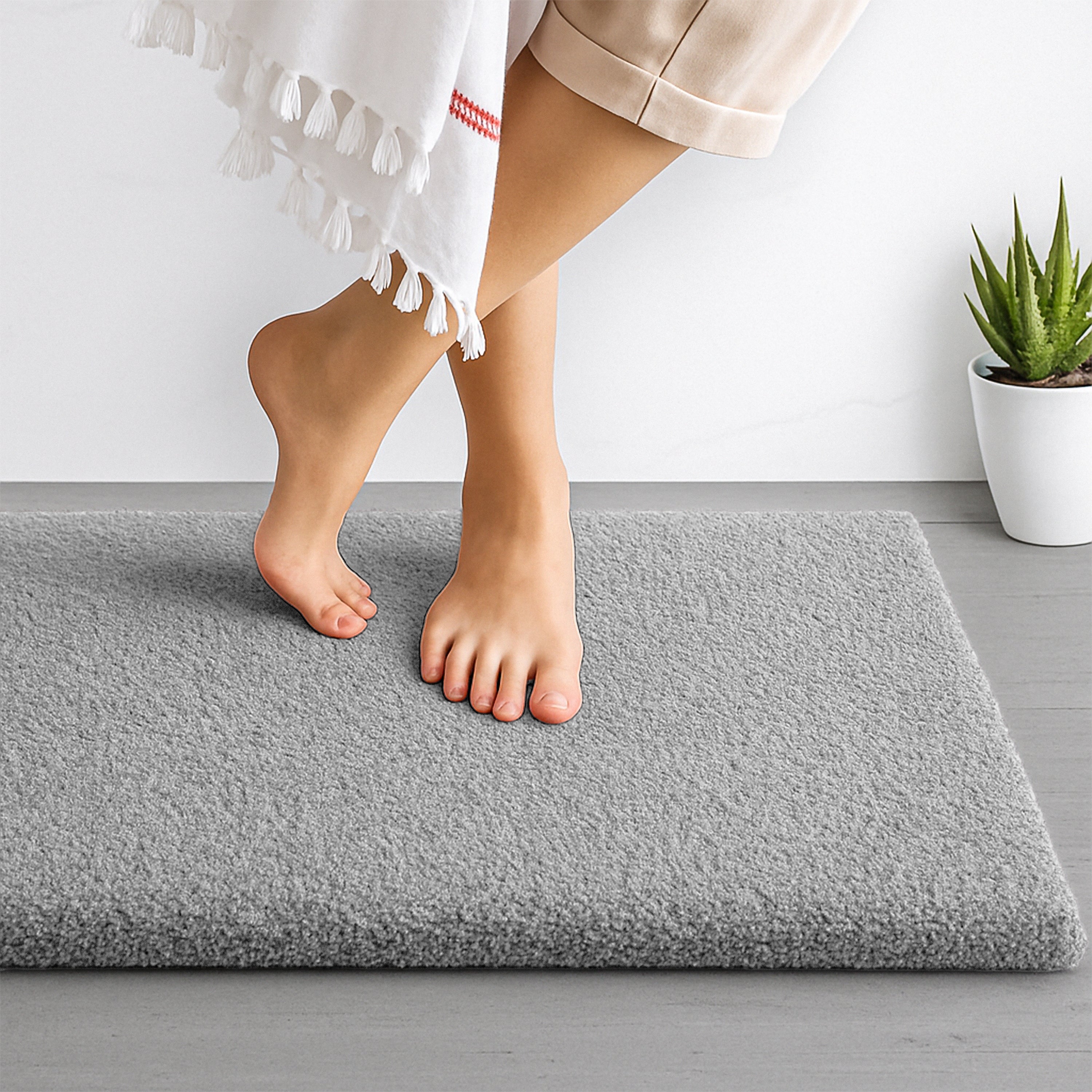 enera Small Bathmat 40x60 cm | Quick-Dry, Non-Slip & Highly Absorbent - enera