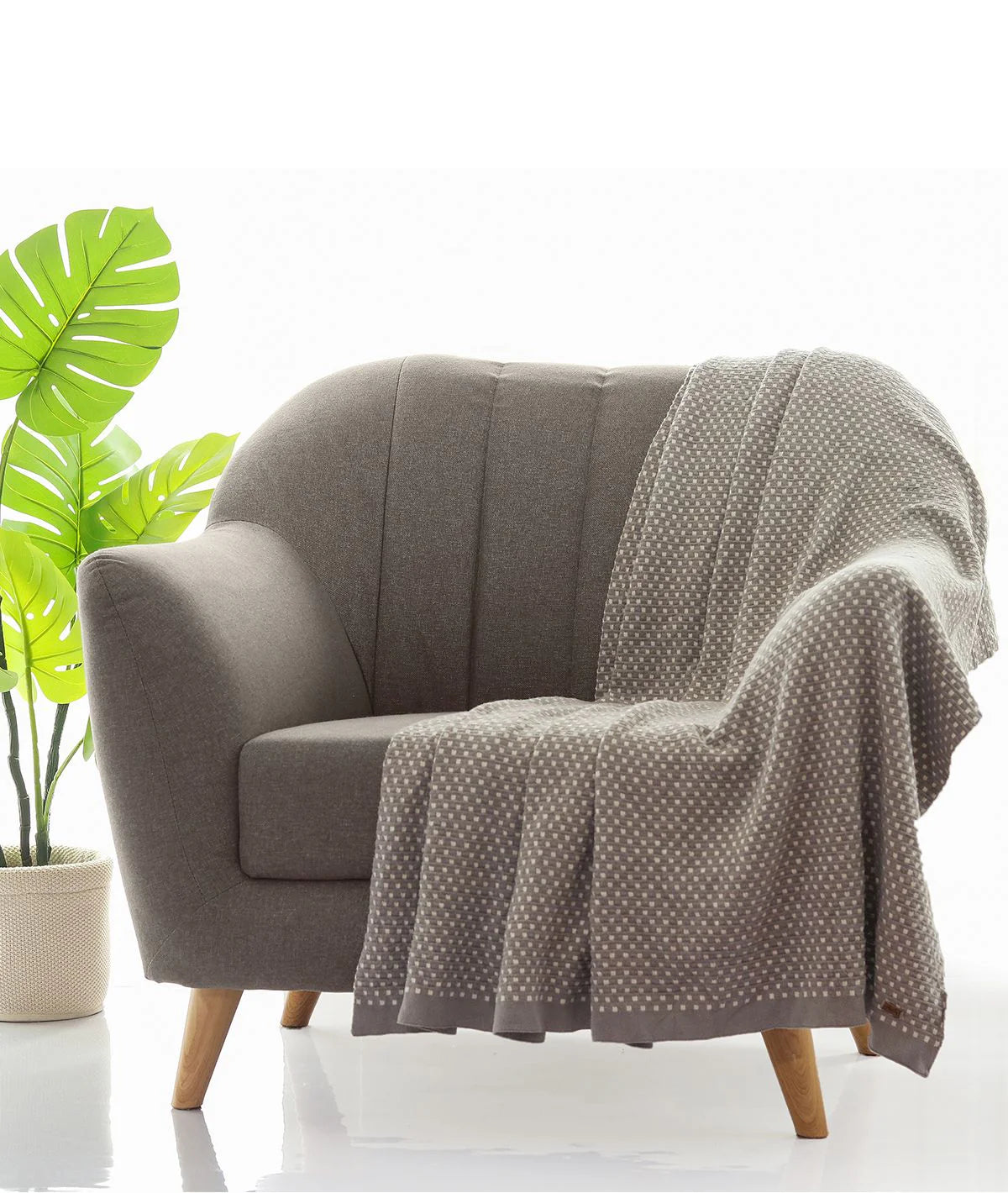 Pluchi Light Grey & Natural Color Throw - THTNYC035 | Stylish and Cozy | Enera