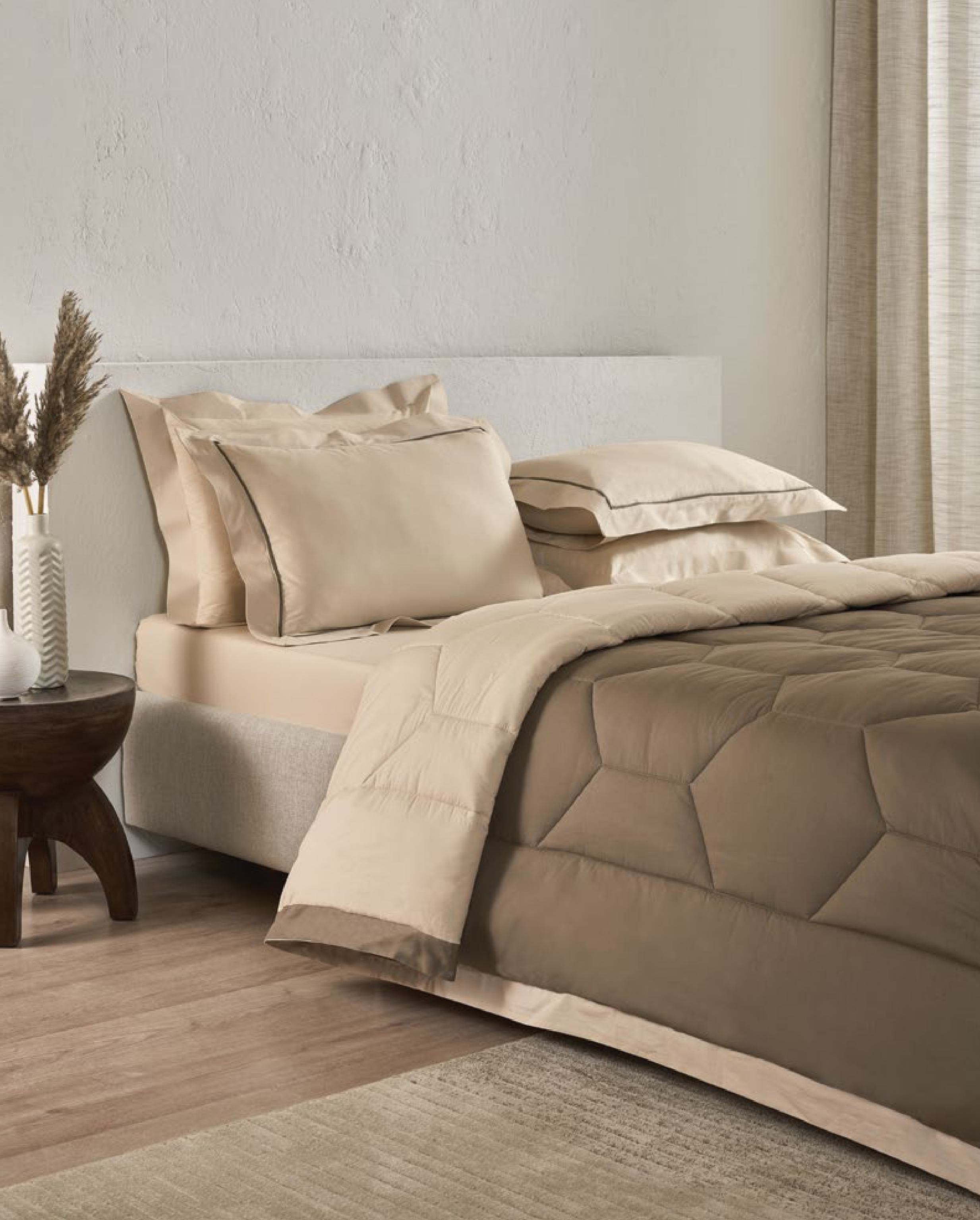 D Decor Snuggle II Collection Veronique-Almond Milk-Chocolate Chip Double Bed in a Bag | Stylish Comfort | Enera