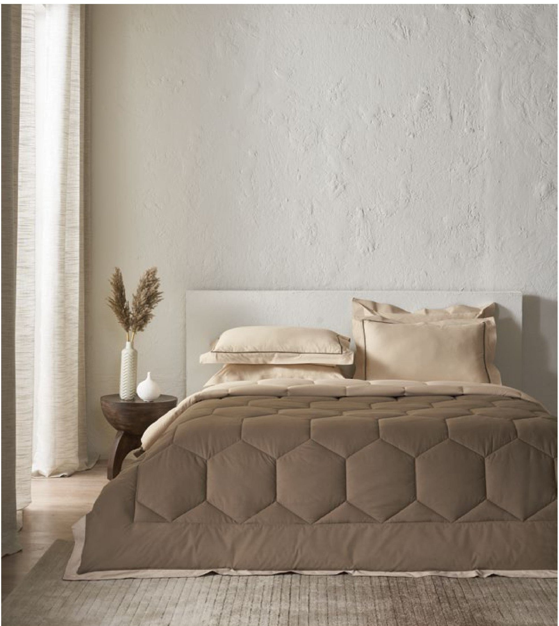 D Decor Snuggle II Collection Veronique-Almond Milk-Chocolate Chip Double Bed in a Bag | Stylish Comfort | Enera