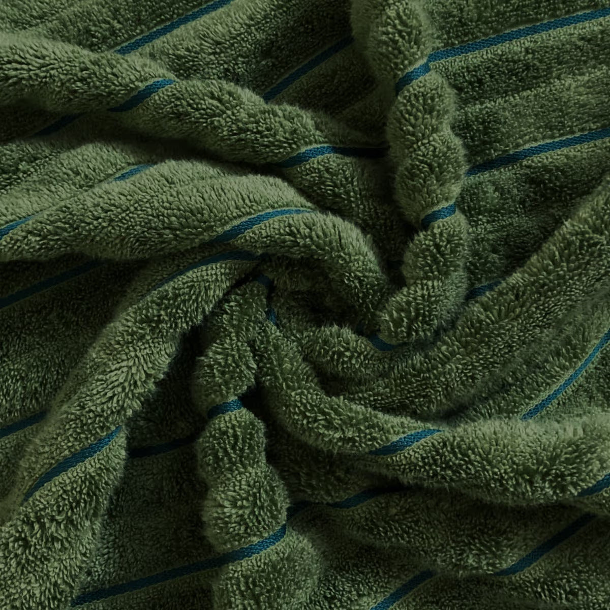 EXOTICA Dark Green-Teal Bath Towel | Luxuriously Soft & Absorbent | Enera