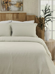 Boutique Super King Bedsheet with 2 Pillow Covers 100% Pure Cotton