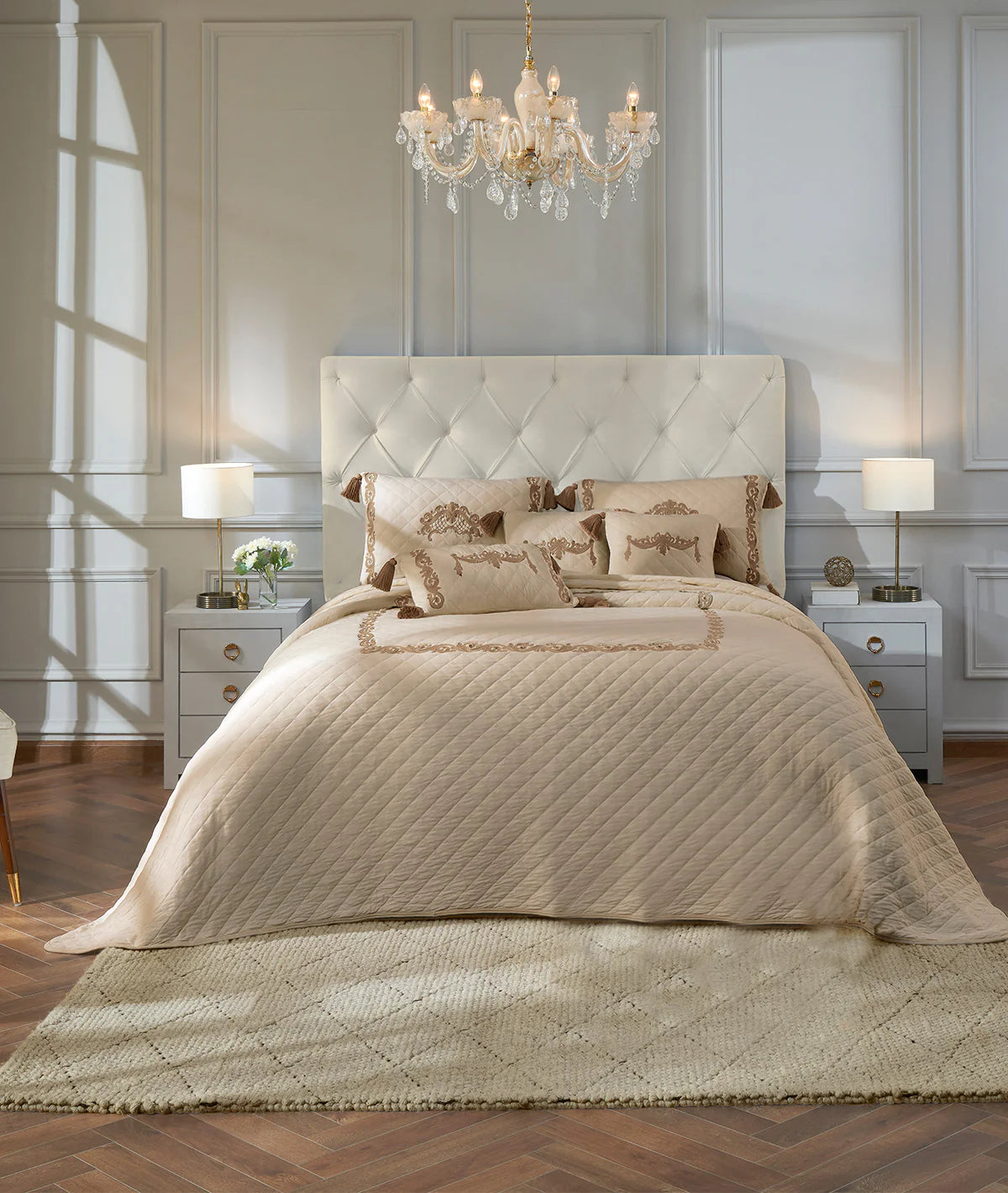 Pluchi Cuban Sand Embroiderd Bed Cover 100% Cotton Knitted King Size Bed Cover (Set Of 6)