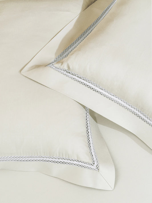 Sansaar Urban Classics Stellar Bright White Plain King Bedsheet 100% Cotton/ 300TC