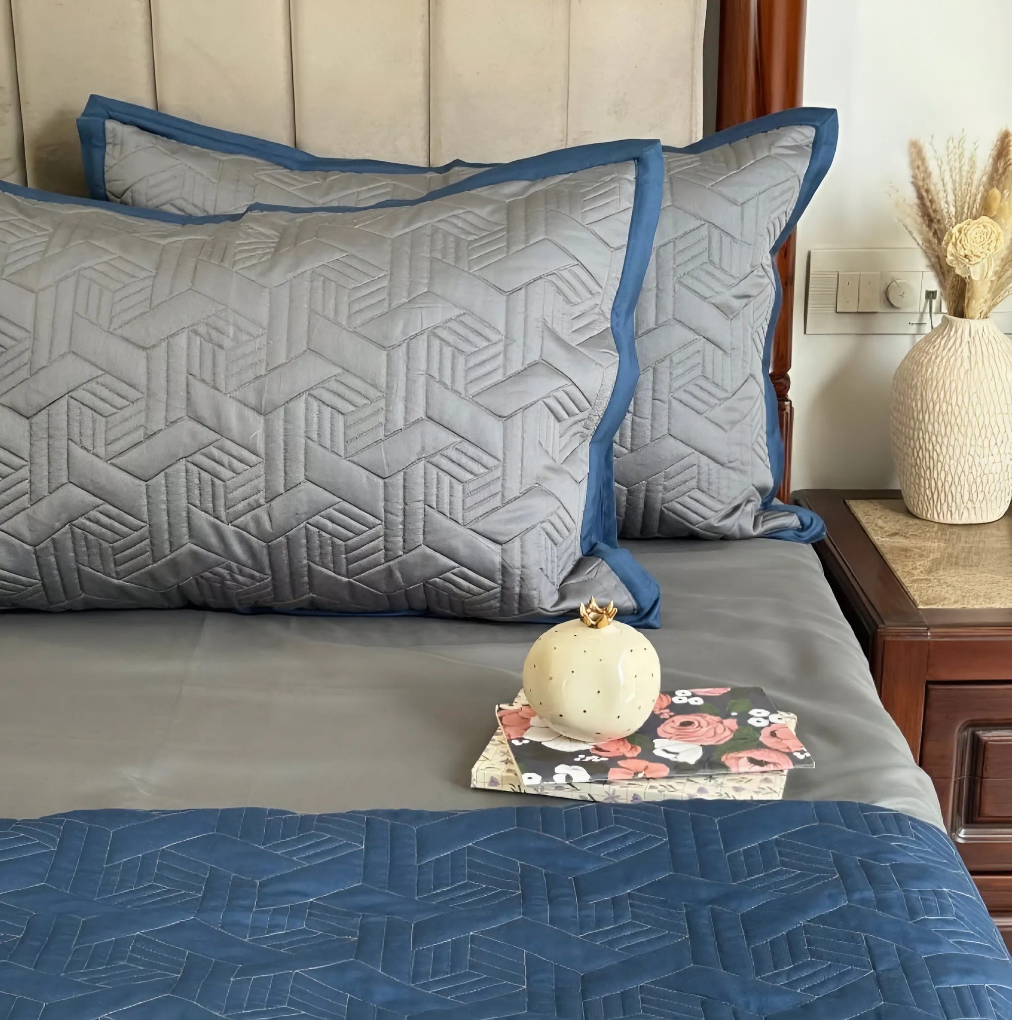 Sadyaska Prime King Size Bed Cover | Camille Navy & Dark Grey | Enera