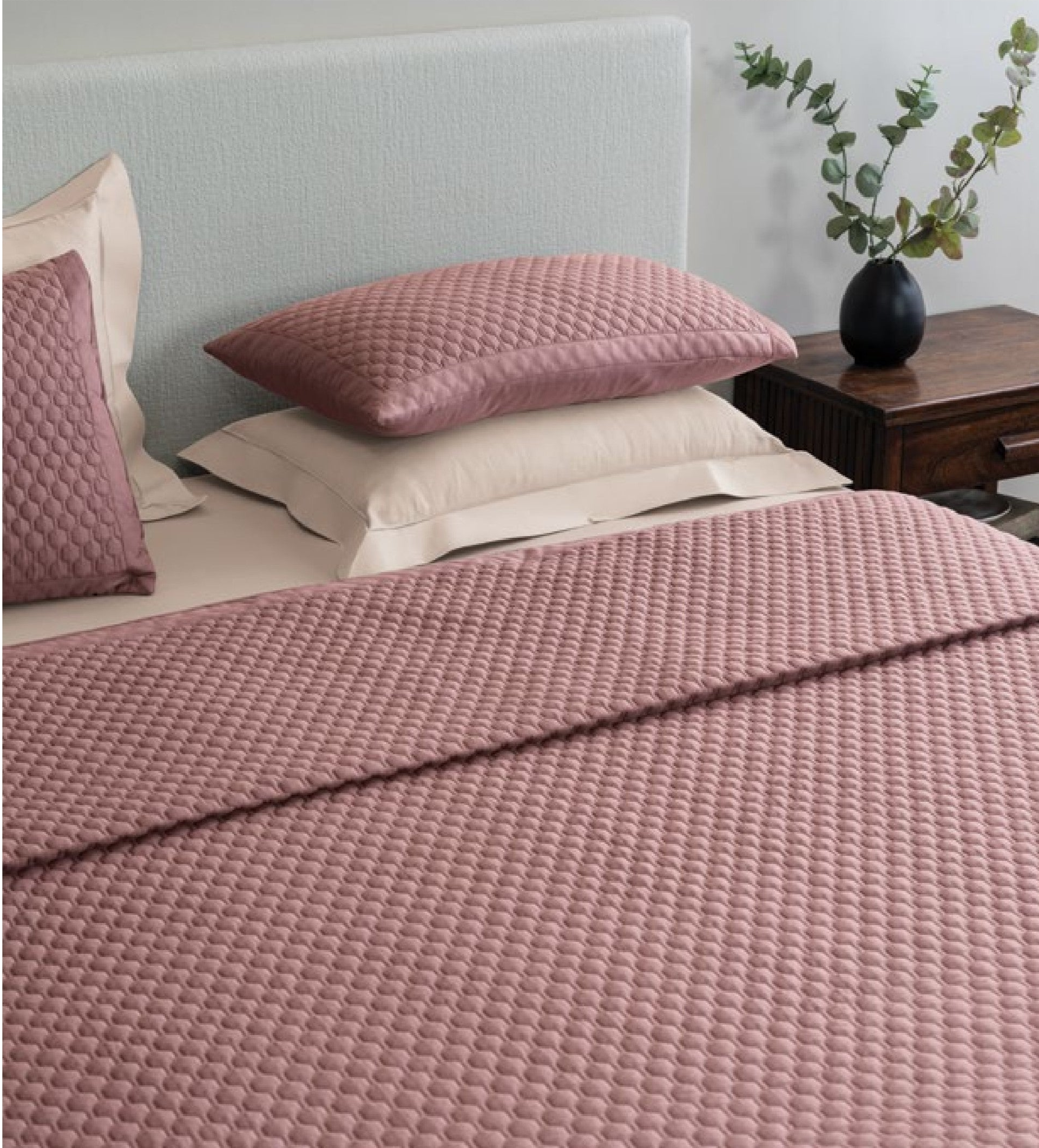 D Decor Legacy II Collection Ash Rose-Oatmeal Quilted Bedspread Set | Elegant Comfort | Enera