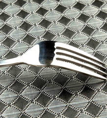 Enera Vinyl White & Black Color 30x45 cm Table Mat - enera