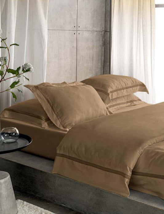 D'Decor Spotlight Collection Para P009 Plain color King Size double Bedsheet with 2 pillow covers - enera
