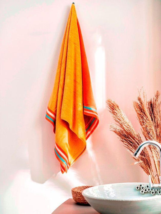 D'Decor Zest Collection Golden Flamingo Bath Towel - enera