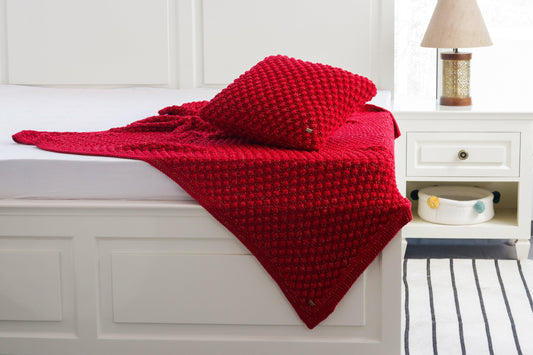 Enera Popcorn Red with Golden Lurex Color Combo Throw - enera