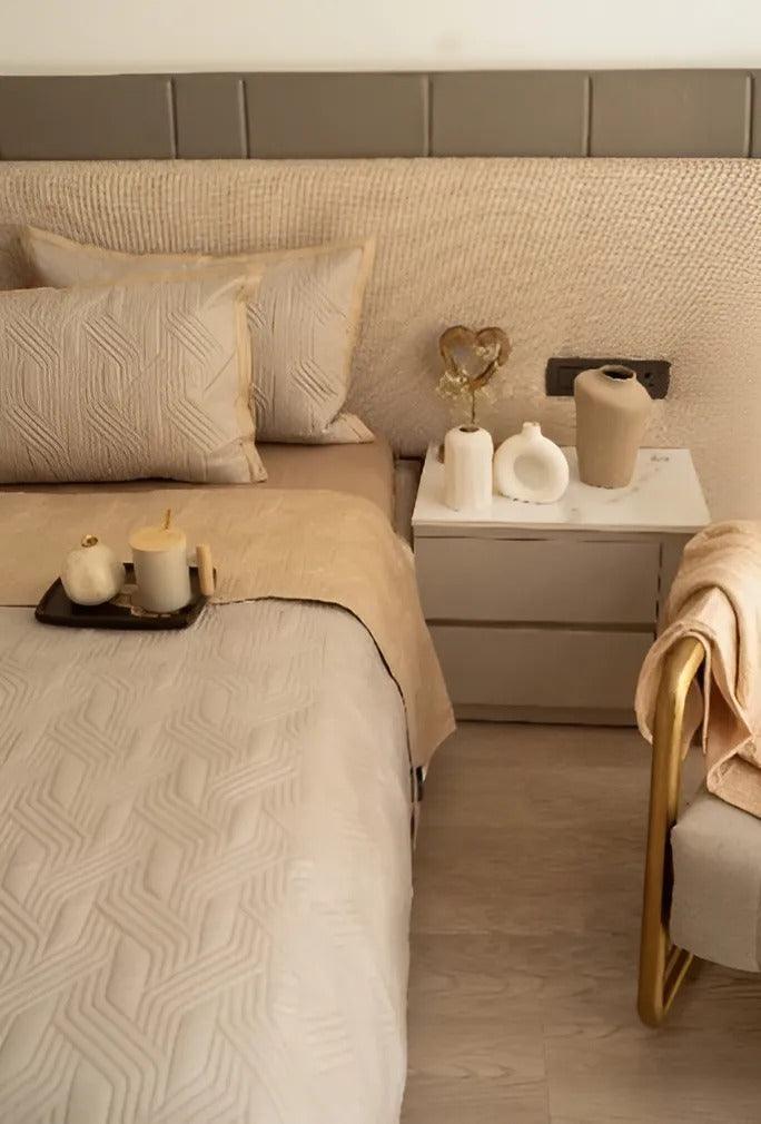 Enera Prime Magnolia Sand & Beige King Size Bed Cover - enera