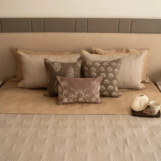 Enera Prime Magnolia Sand & Beige King Size Bed Cover - enera