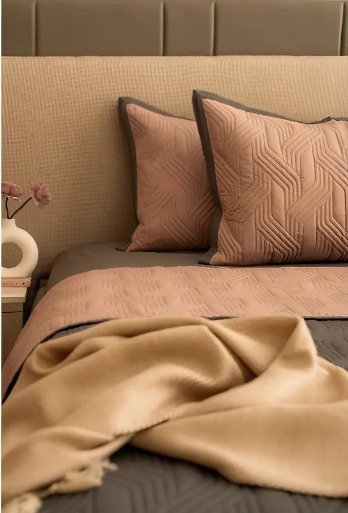 Enera Prime Magnolia Old Rose & Dark Grey King Size Bed Cover - enera