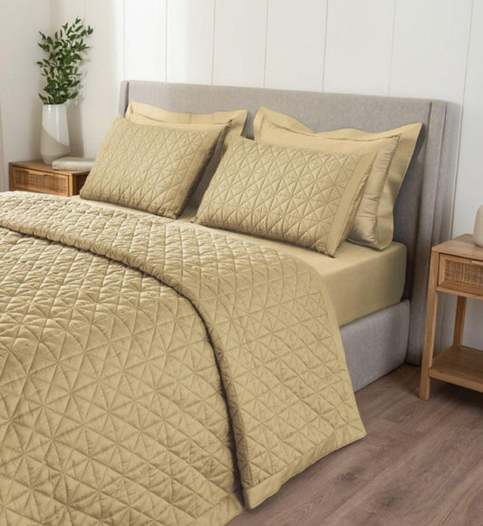 D'Decor Legacy II Collection Warm Sand Quilted Bedspread Set - enera