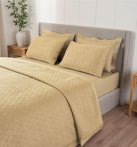 D'Decor Legacy II Collection Warm Sand Quilted Bedspread Set - enera