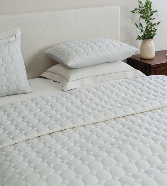 D'Decor Legacy II Collection Oyster Quilted Bedspread Set - enera