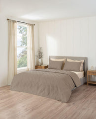 D'Decor Legacy II Collection Timber Wolf-Almond Milk Quilted Bedspread Set - enera