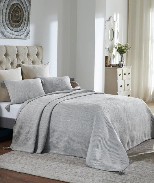 Enera Trio Stripe Light Grey M.& Vanilla G.M. Color King Size Bedcover - enera