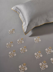 Portia Griffin Embroidered 100% Cotton King Size Bedsheet Set with 2 Pillow Covers